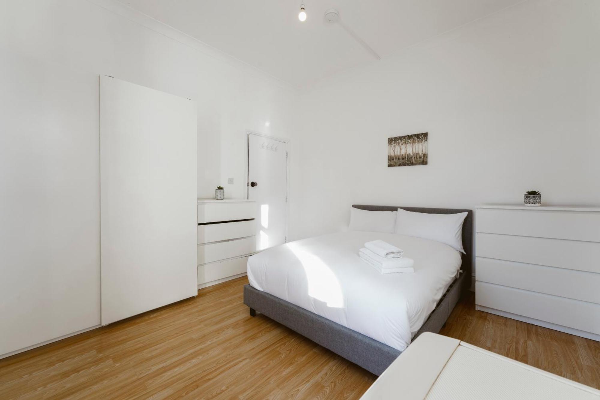 Stratford Double Rooms - 29 London Kültér fotó