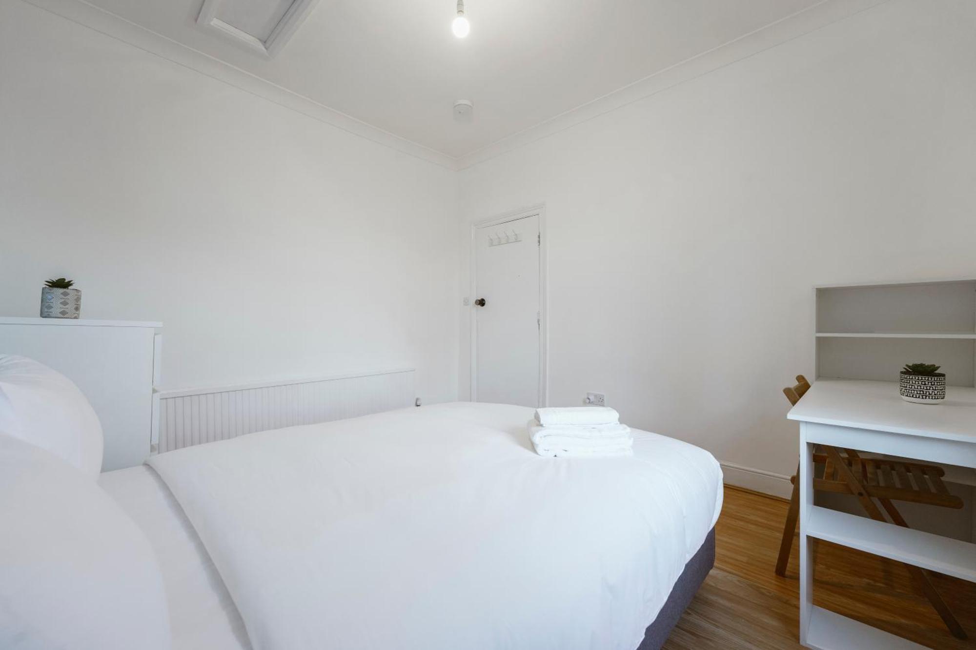 Stratford Double Rooms - 29 London Kültér fotó